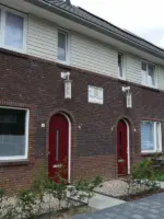 WA306 1 Gevelsteen De Voetgans Toon Rijkers Prof Hofsteestraat 9 11 jpg