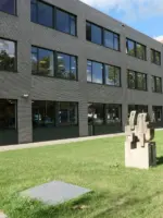 WA198 3 Sculptuur zt Vakschool Wageningen Marijkeweg Binnenhaven Van der Wagt JPG