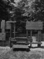 WA150 2 Stile Schapenhekje Tijdelijk Belmonte Doc Beelden od Berg 1985 Ian Hamilton Finlay 1985 jpg