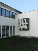 WA313 1 Gevelbeeld zonder titel Campus WUR Zodiac De Elst 1 George van der Wagt 1967 jpg