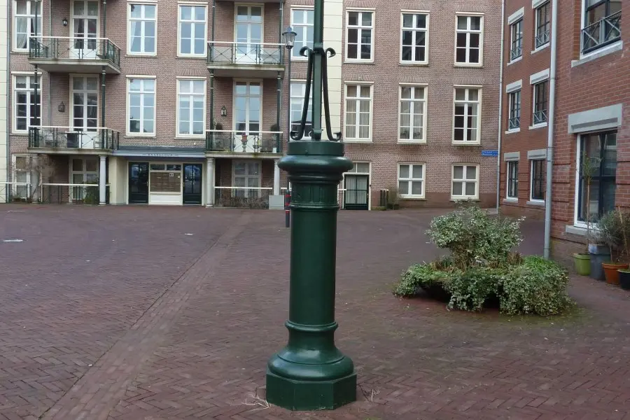 WA072 1 Gedenksteen Hoofdgebouw Bassecour Heerenstraat Onbekend jpg