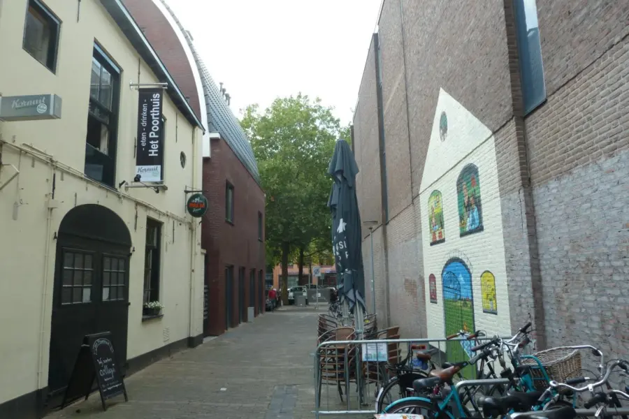 WA242 1 Muurschildering t o Beuningstraat 1 Marianne Schokkenbroek JPG