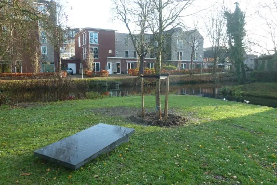 WA275 1 Gedicht Reflectie Ivanka de Ruijter Torckpark JPG