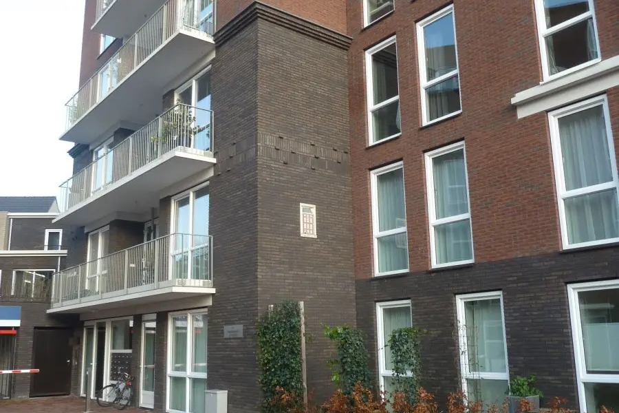 WA276 1 Gevelsteen De Kasteelheer Van Appelthornstraat 1 53 Toon Rijkers jpg