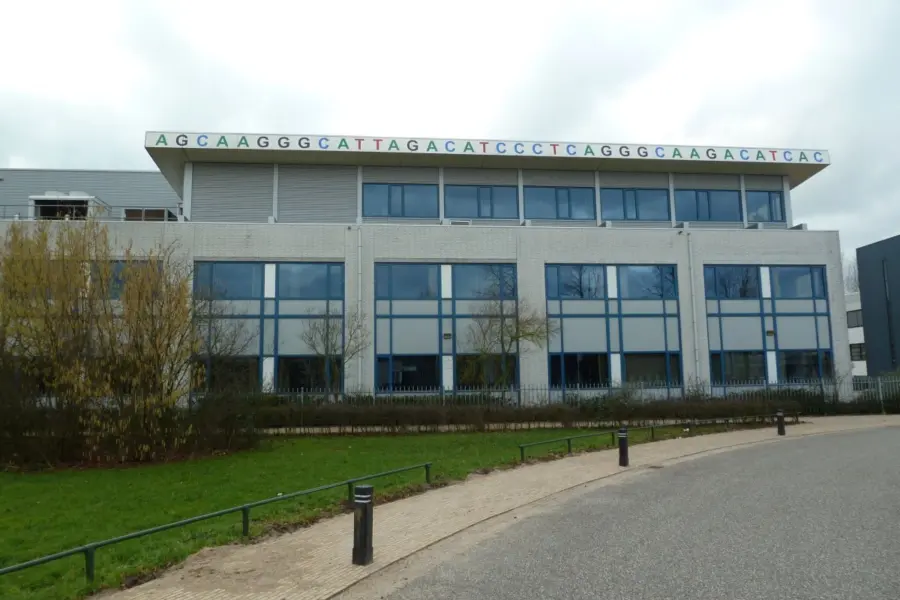 WA083 1 Genetische Code Dakrand Agrobusinesspark Van Riel jpg