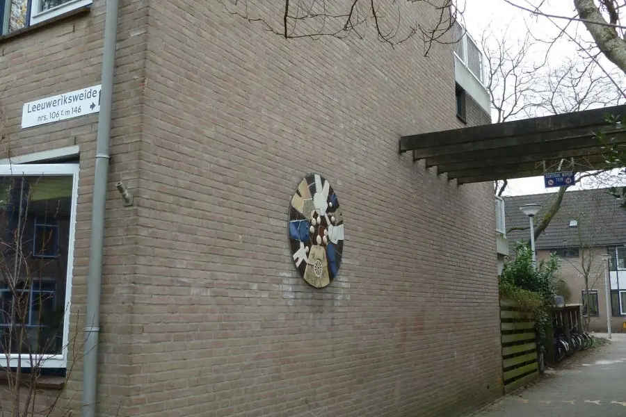 WA159 1 Tegeltableau Centraal Wonen Het Punt Leeuweriksweide 106 Van den Bergh jpg