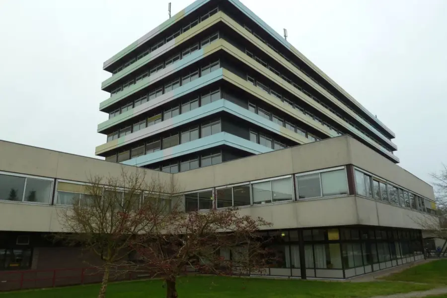 WA109 3 Gekleurde Balkonpanelen Verbindingsweg Bomenweg Peter Struycken jpg