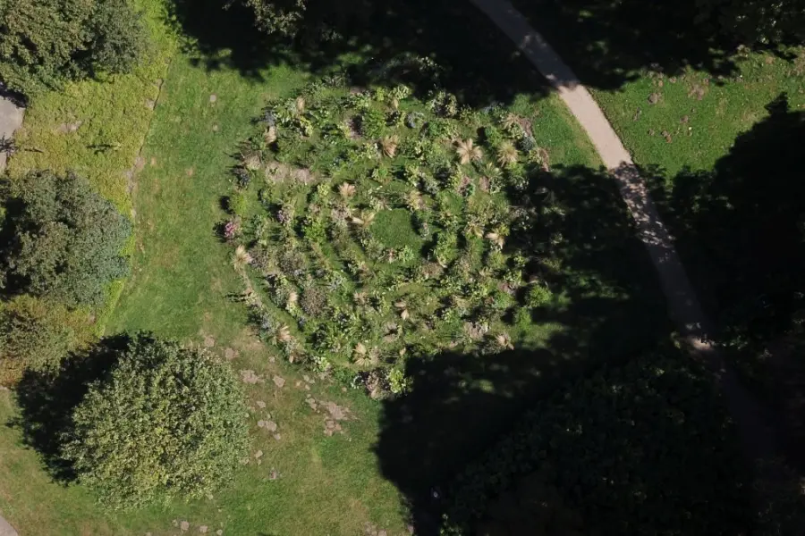 WA279 1 Labyrint Flower Labyrinth 2 Belmonte Aeneas Wilder 2018 jpg