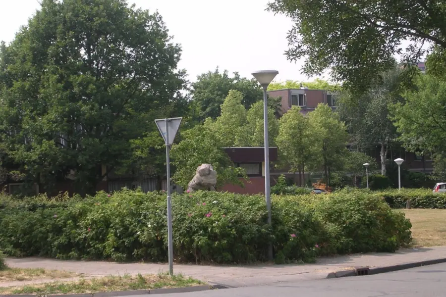 WA011 1 Omhelzing Kennedyweg Tarthorst Scheffer jpg