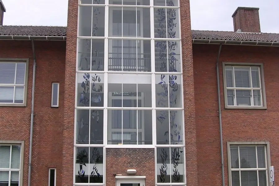 WA100 1 Glasramen Guirlandes Tuinlaan De Leeuw jpg
