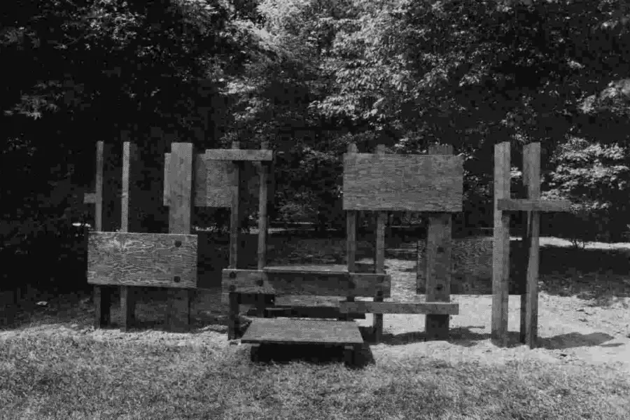 WA150 2 Stile Schapenhekje Tijdelijk Belmonte Doc Beelden od Berg 1985 Ian Hamilton Finlay 1985 jpg