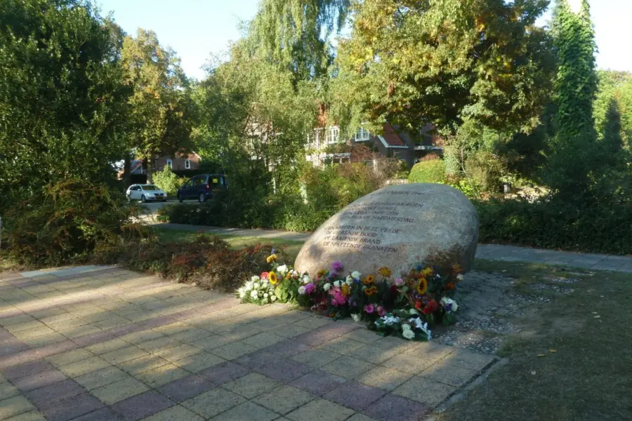 WA267 1 Monument Sahara Ericaplein Toon Rijkers JPG