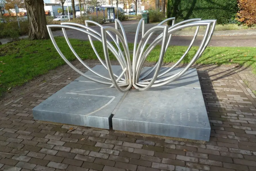 WA048 2 Indiëmonument Nudestraat jpg
