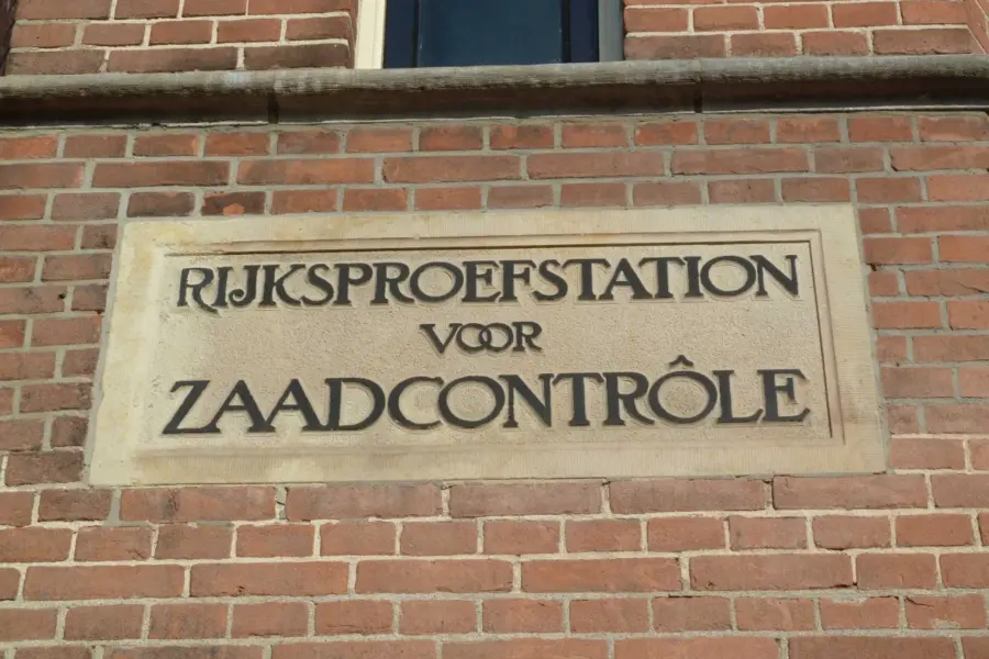 WA180 2 Reliëf Rijksproefstation voor Zaadcontrole Binnenhaven Kortenoord Allee jpg