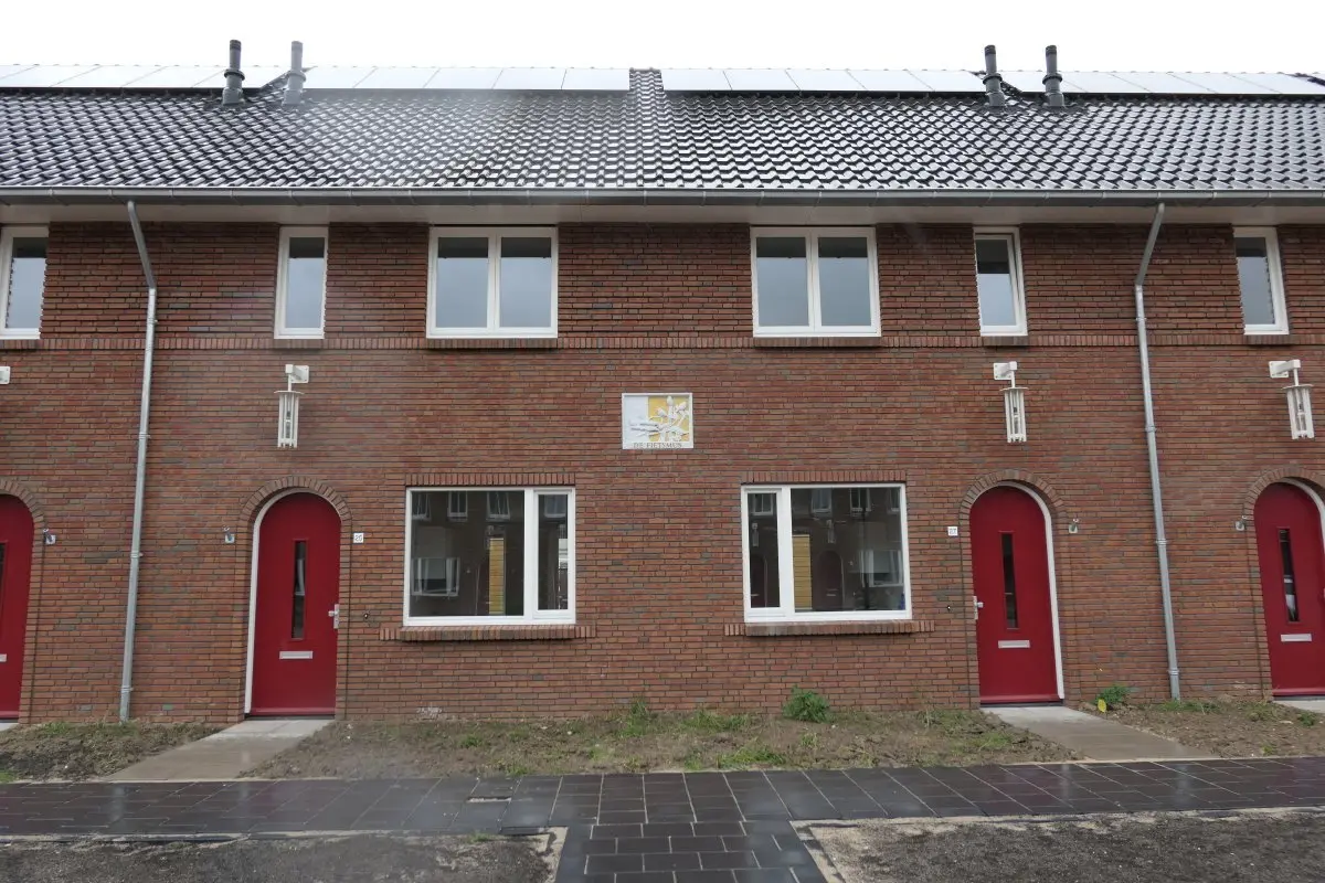 WA299 1 Gevelsteen De Fietsmus Prof Meulenbergstraat 25 27 Toon Rijkers 2021 JPG
