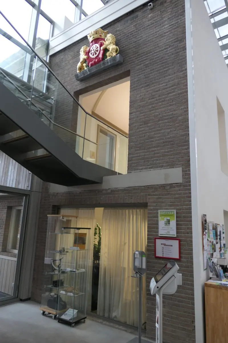 WA026 3 Stadswapen in de hal van het Stadhuis Markt 22 Torck JPG