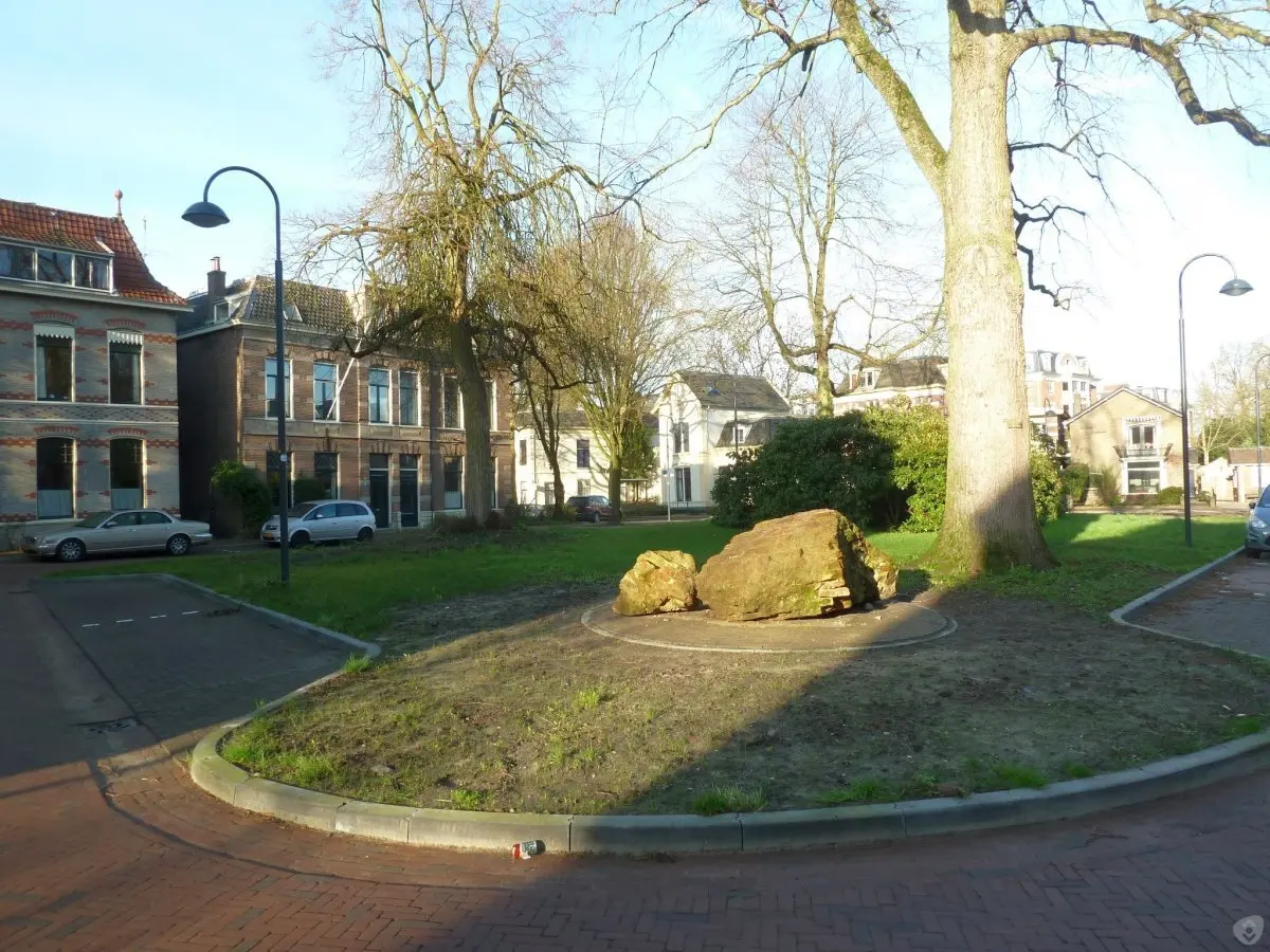 WA232 1 Kasteelmuur brokstuk Bowlespark JPG