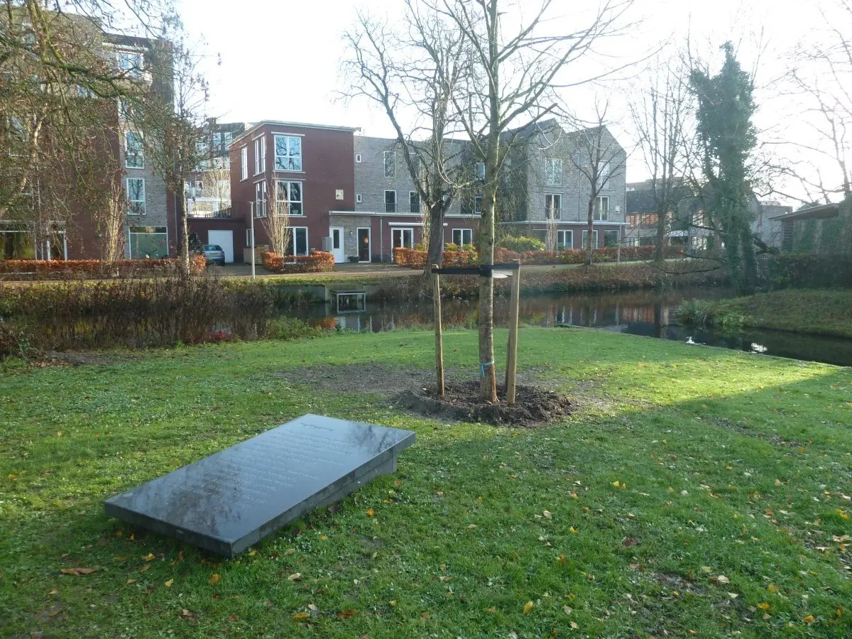 WA275 1 Gedicht Reflectie Ivanka de Ruijter Torckpark JPG
