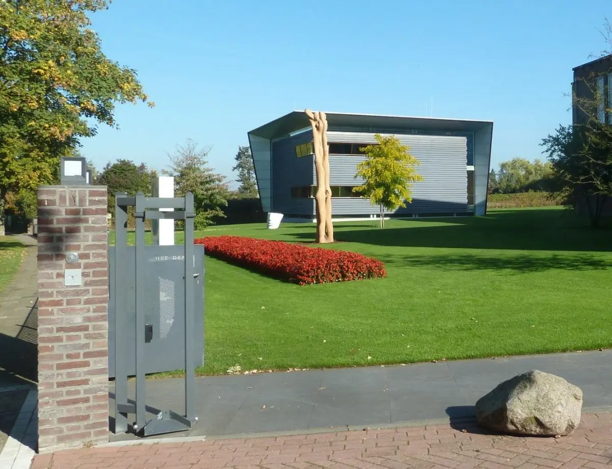 WA263 1 Raise the children Het Depot Arboretumlaan Floris Brasser 2018 jpg