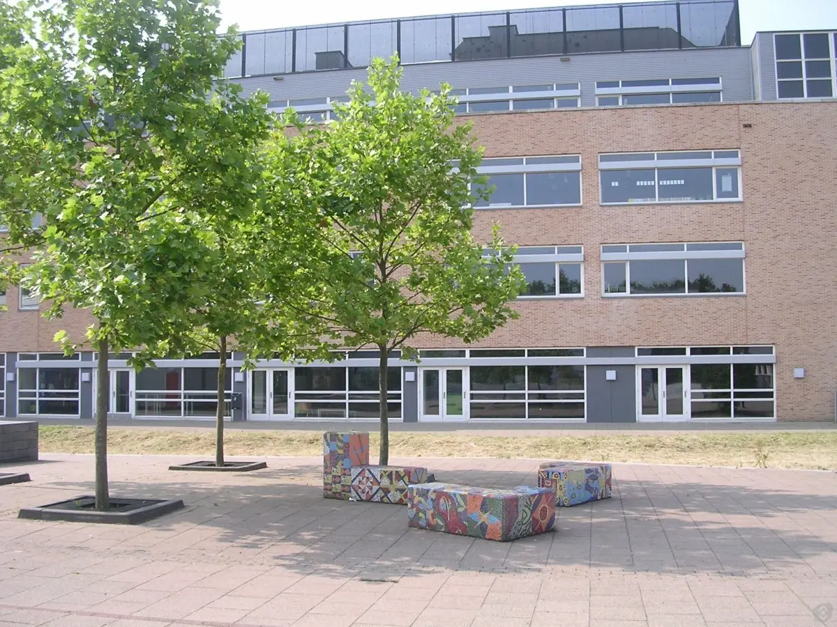 WA051 1 Mozaiek zitelementen Hollandseweg 11 Stadsatelier jpg